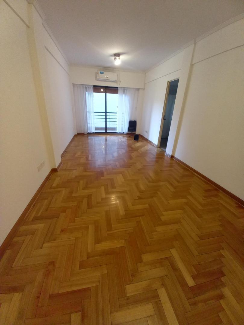 Echeverria 2600, Piso 3