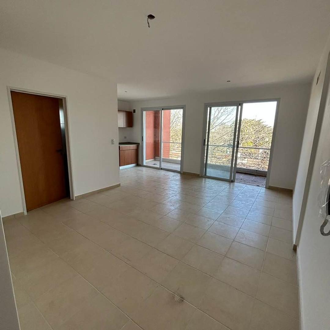 Intendente Italiani 184 , Piso 3