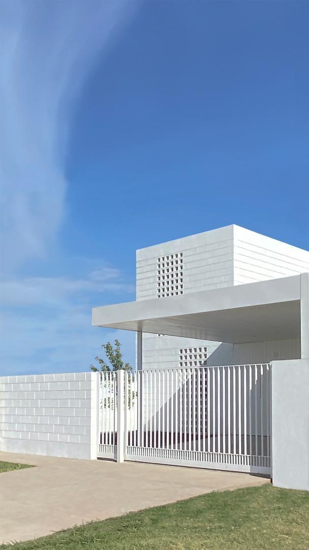 Casa en Venta en Alvear, USD 129.000