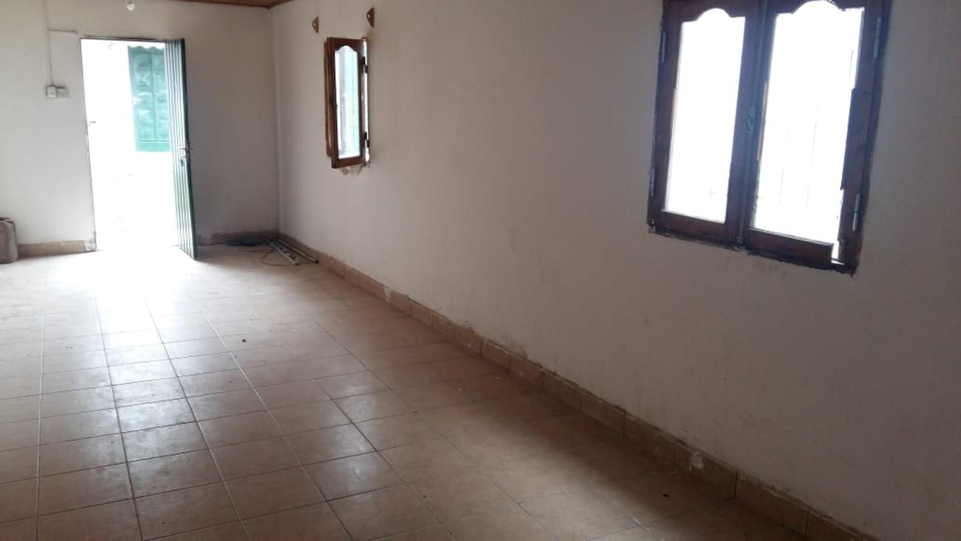 Galpon en Venta en Zona Centro, USD 50.000