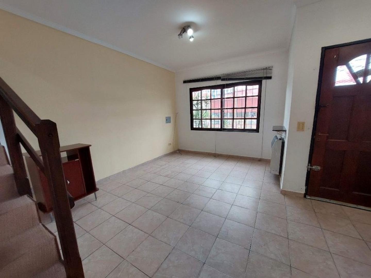 Depto Tipo Casa en Venta de 2 dormitorios