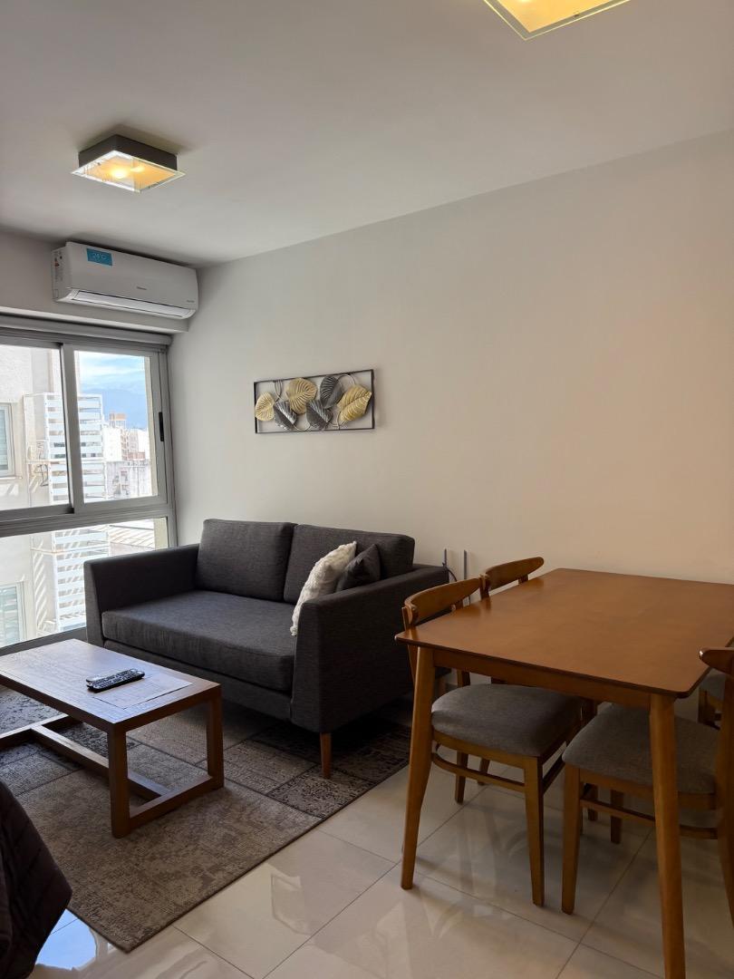 Departamento en Alquiler en Zona Centro, $ 1.200.000