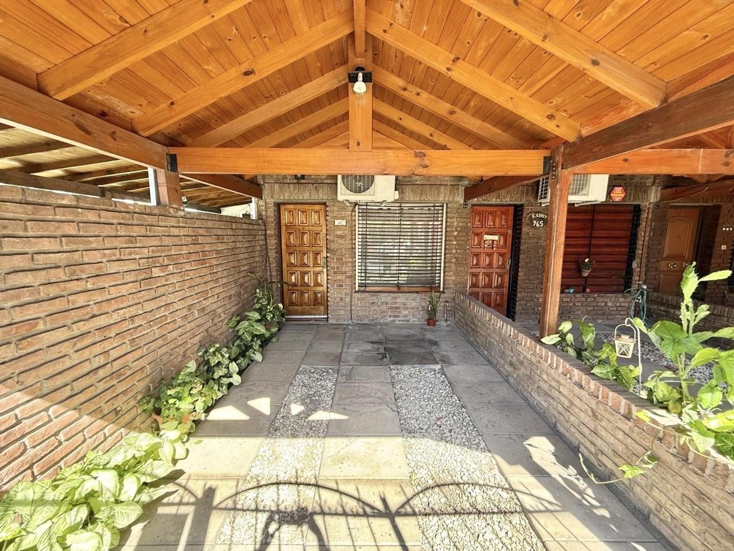 Estanislao López 963