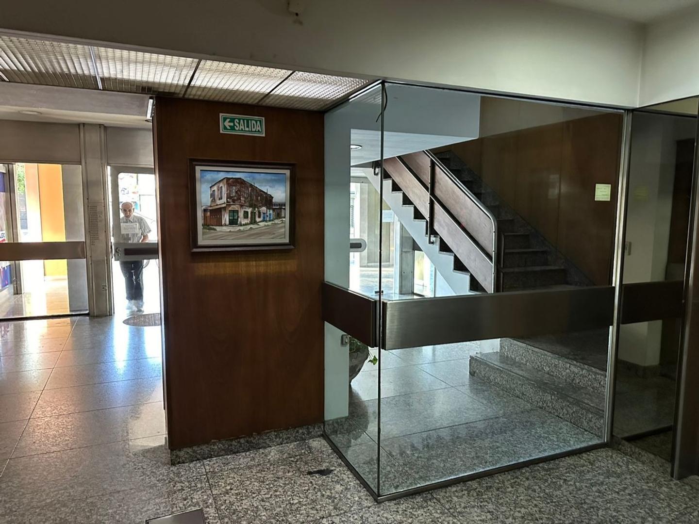 Avenida Rivadavia 8348 , Piso 22