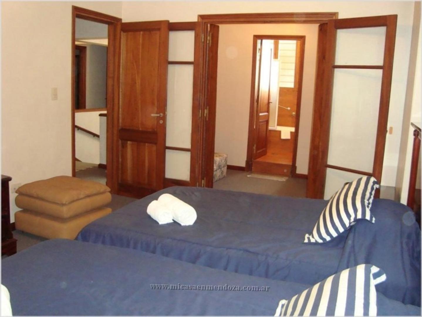 CASA CÉNTRICA EXCELENTE UBICACIÓN