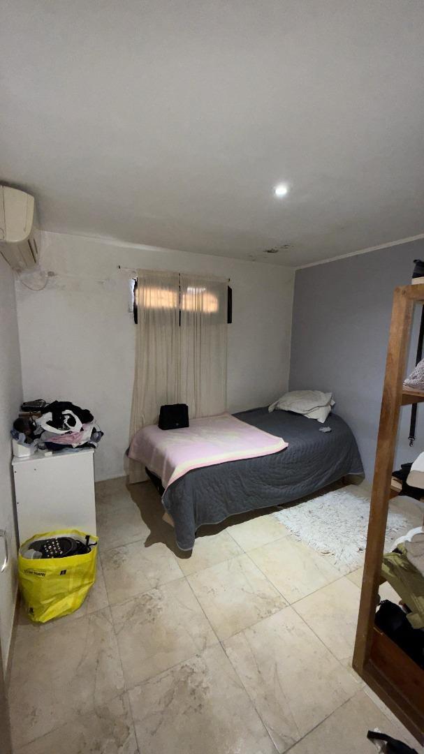 VENDO. Casa en calle Urdinarrain. Concordia, ER.