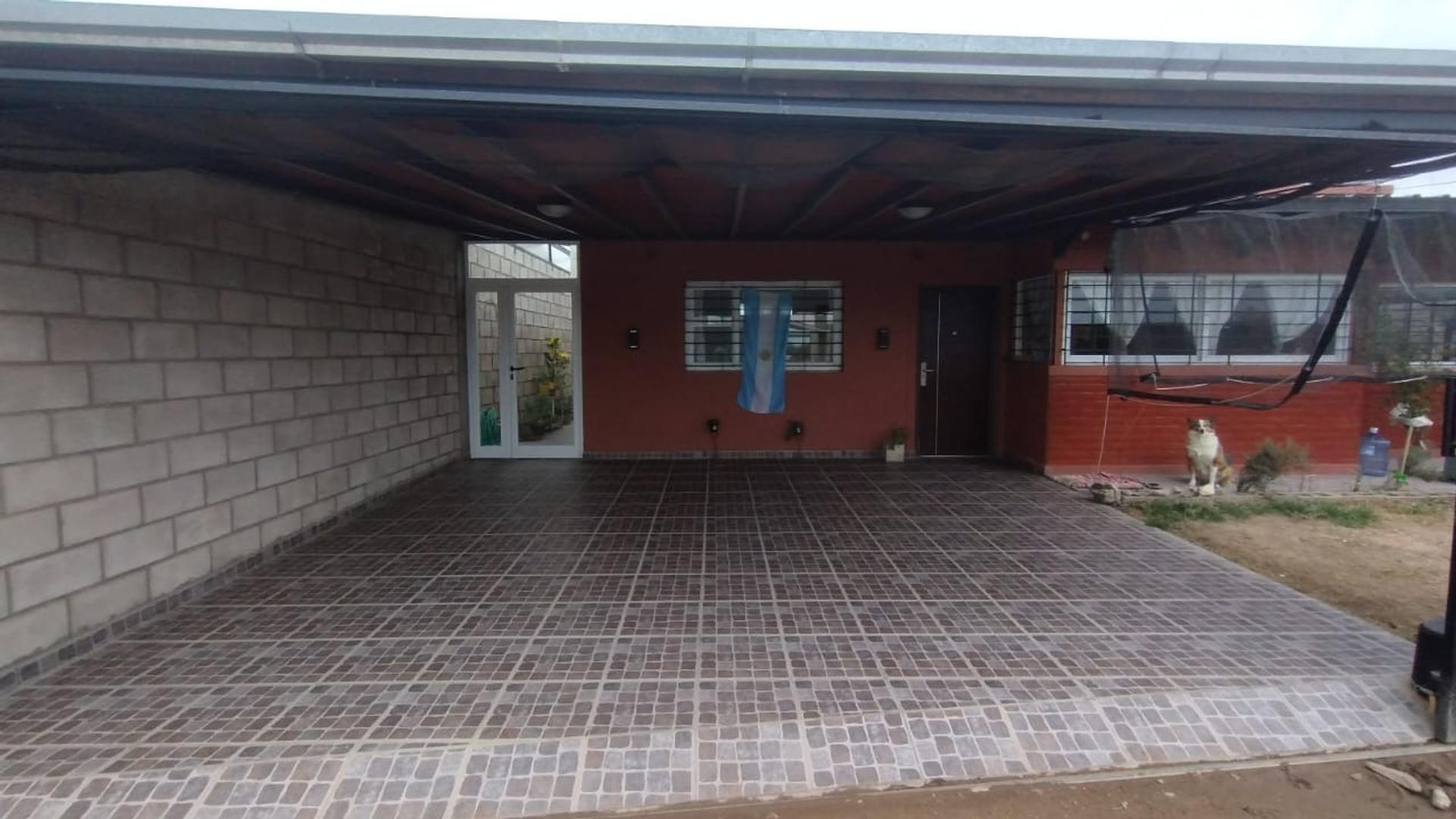 Santa Rosa del Conlara, excelente casa  8 años c/piscina