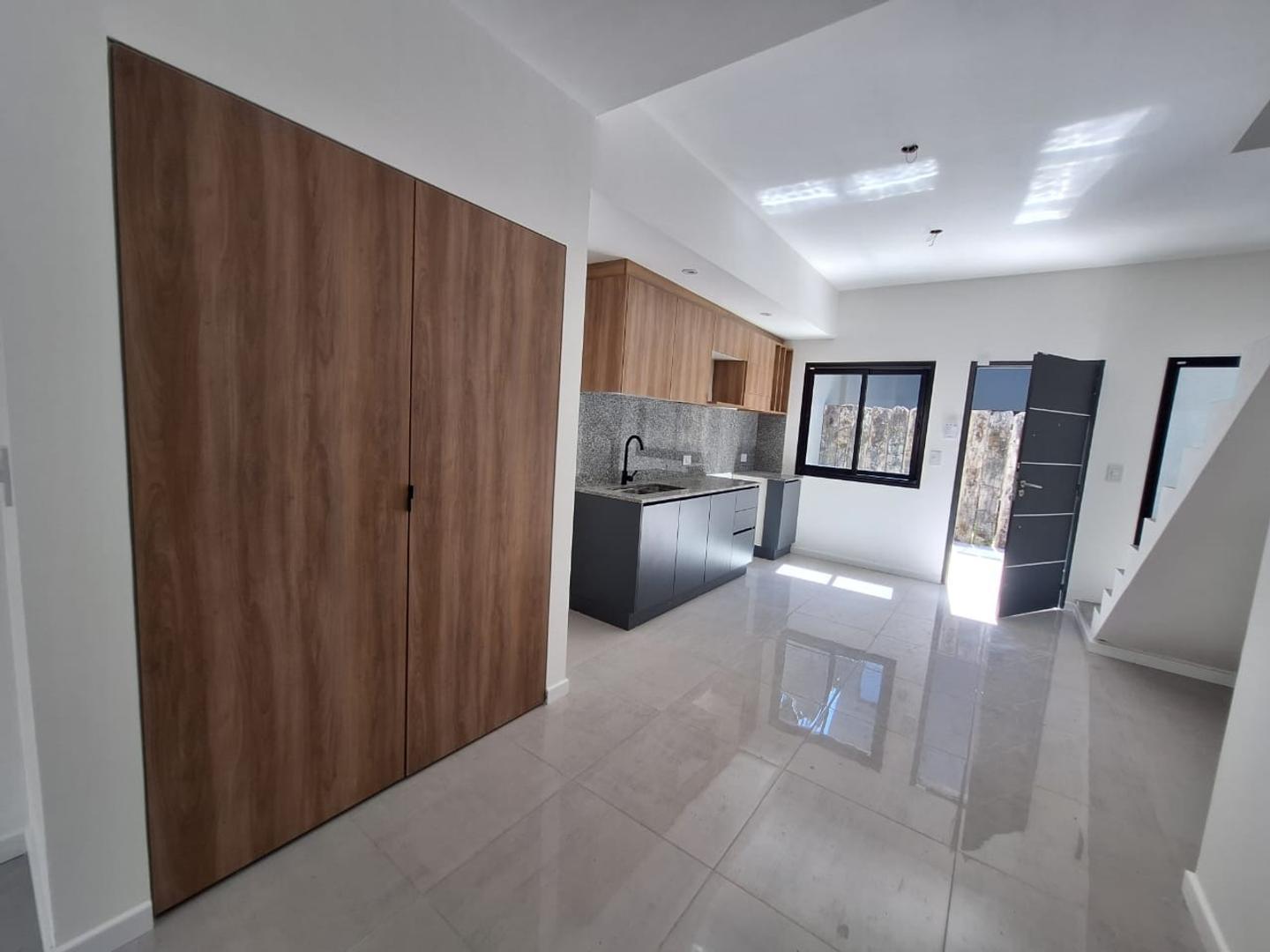 DUPLEX DOS DORMITORIOS A ESTRENAR,IMPECABLE