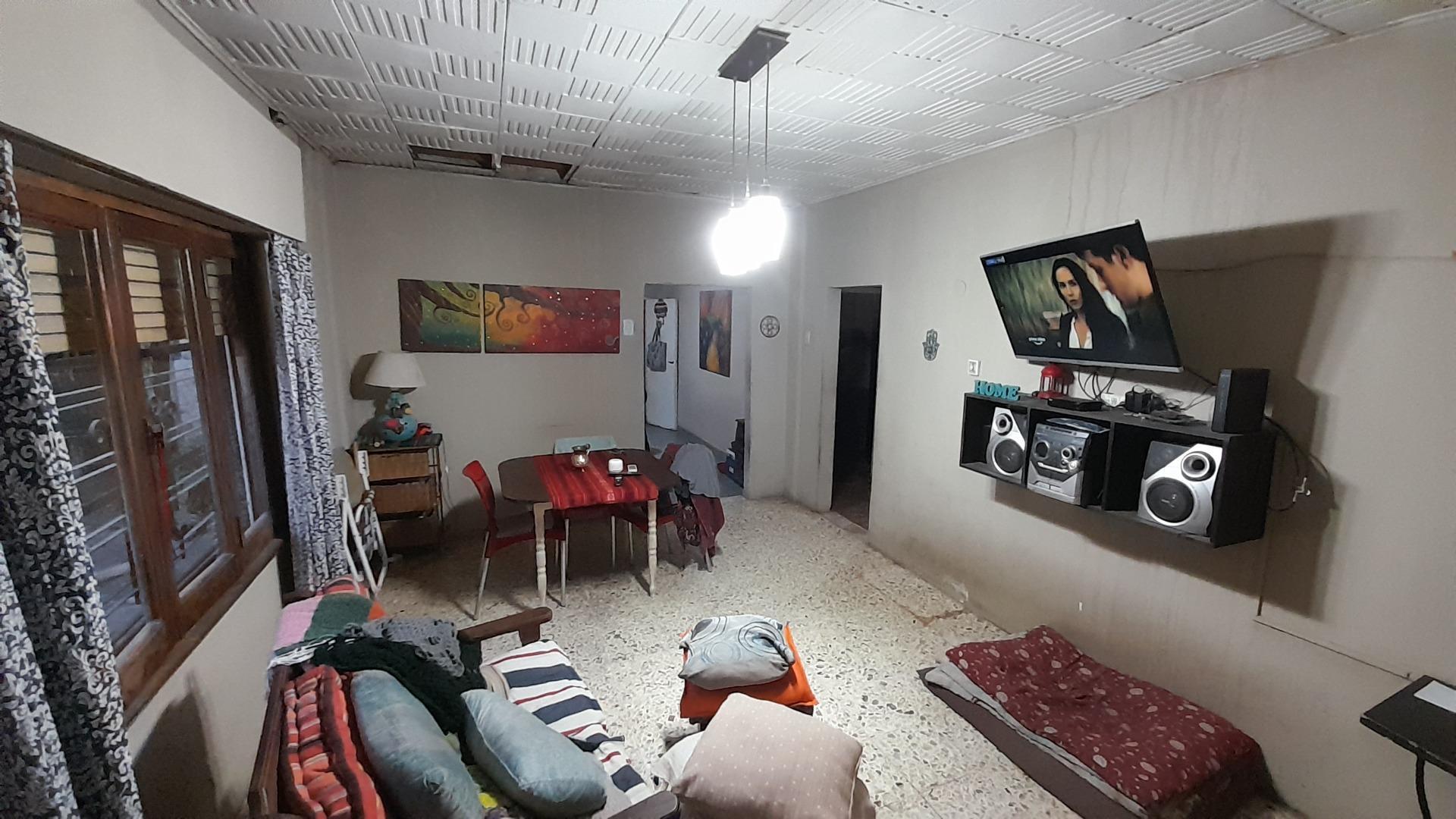 CASA EN VENTA - LLAVALLOL AL 1000, LANÚS O - 4 AMBIENTES