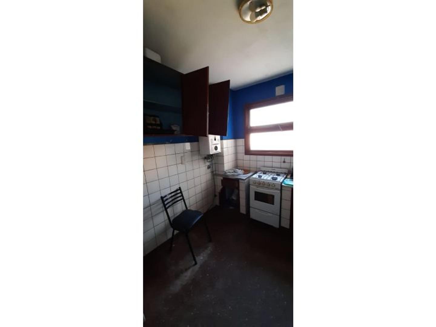 Venta departamento 3 ambientes Miramar amplio