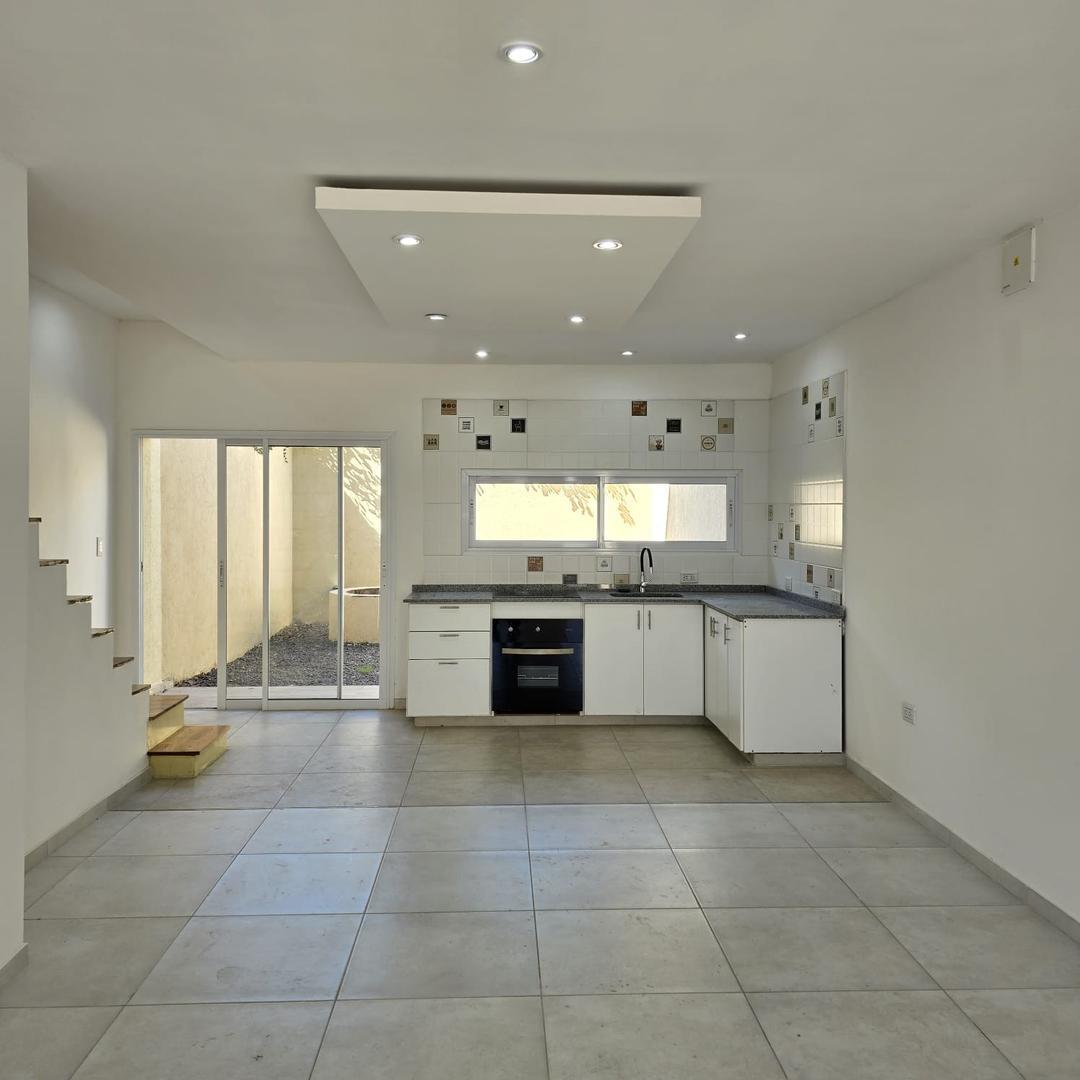 Hipolito Yrigoyen 3100