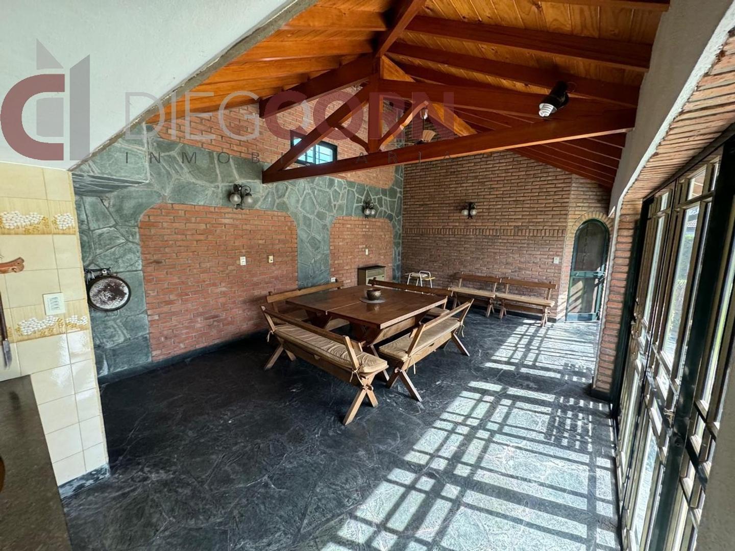 Casa en Alquiler en Mapuche Country Club, USD 1.800