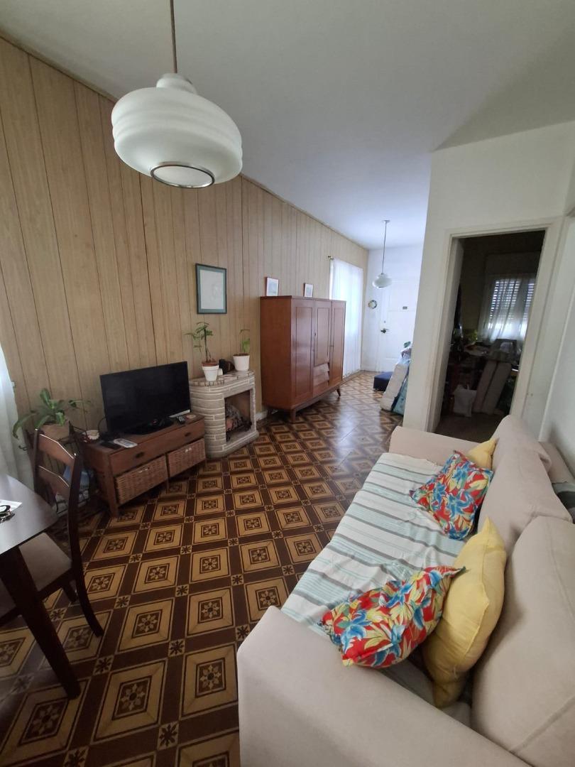 Depto Tipo Casa en Venta 50 años