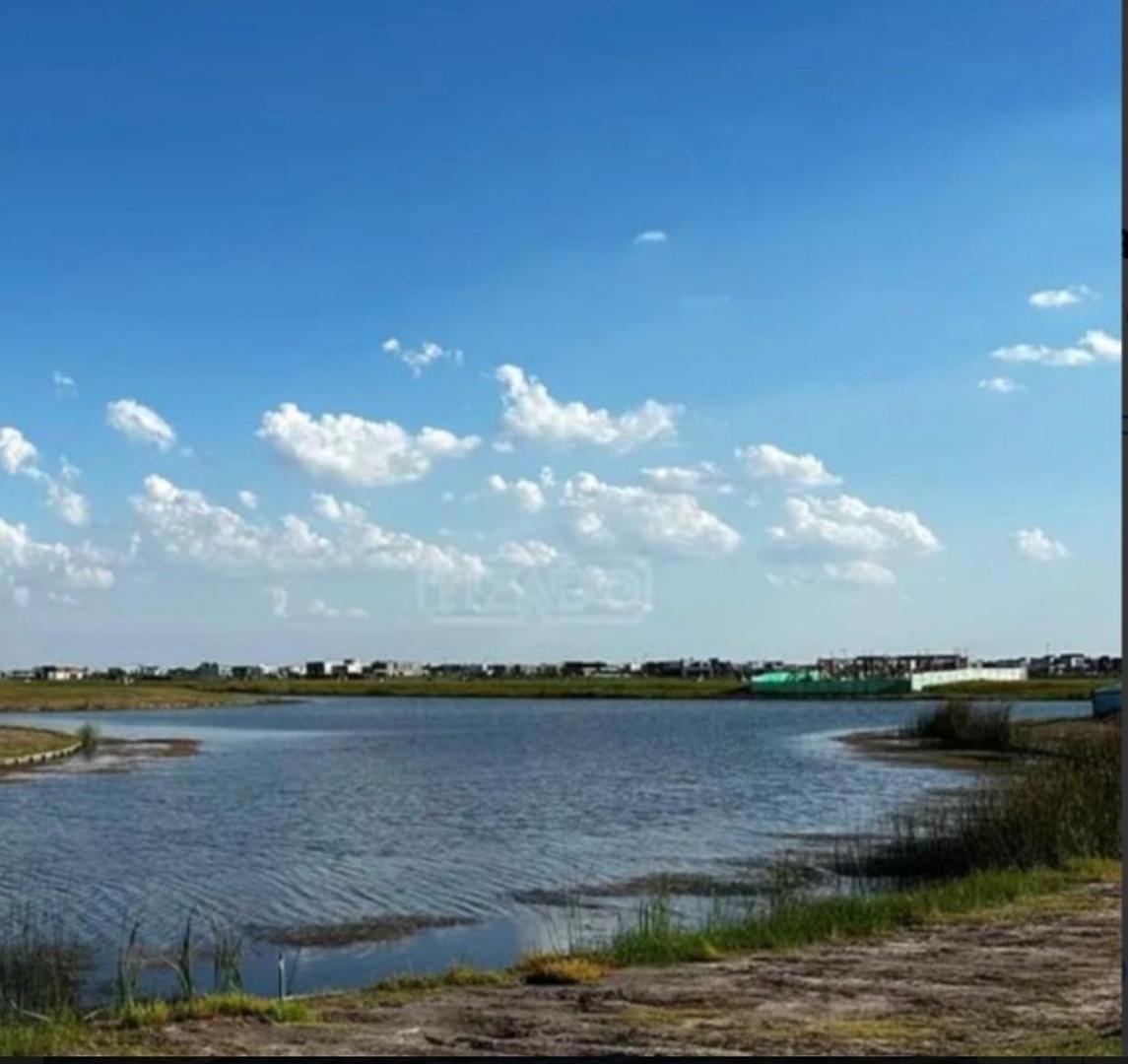 Terreno en Venta de 923,0 m2