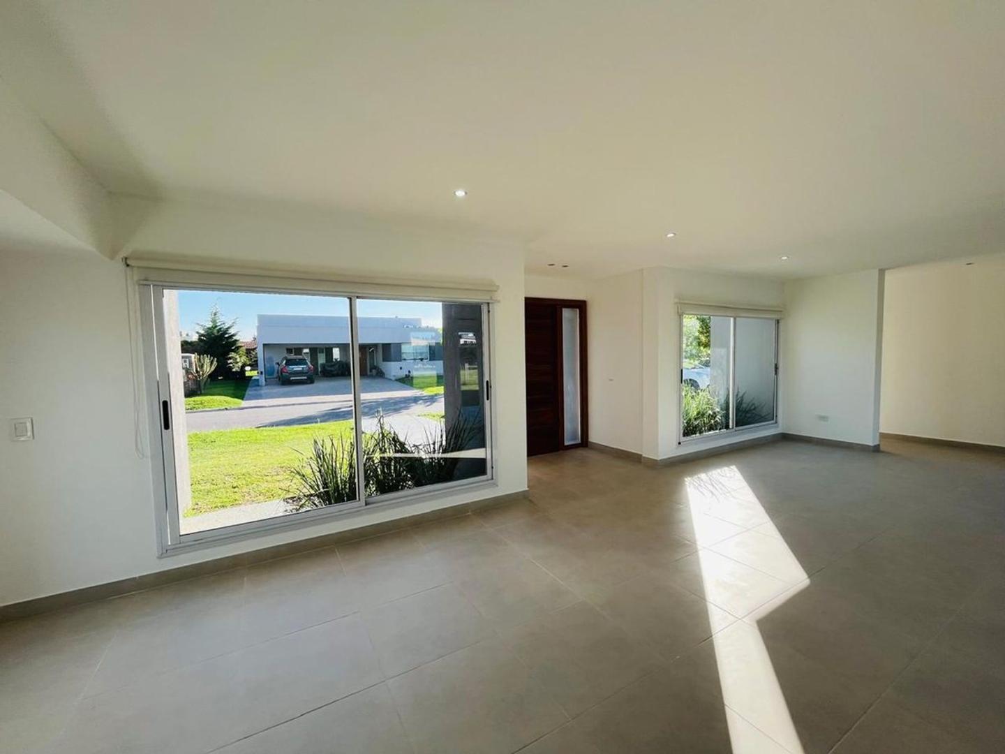 Casa en Alquiler en Canning, USD 1.300