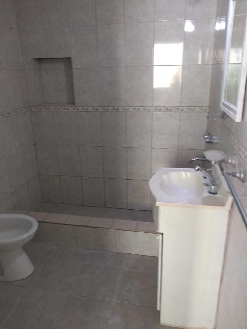 DEPTO TIPO CASA EN ALQUILER BRANDSEN 4400 VILLA DOMINICO