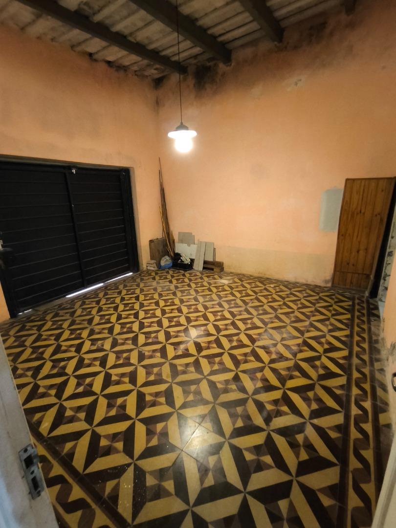 Casa en Venta con 5 cocheras