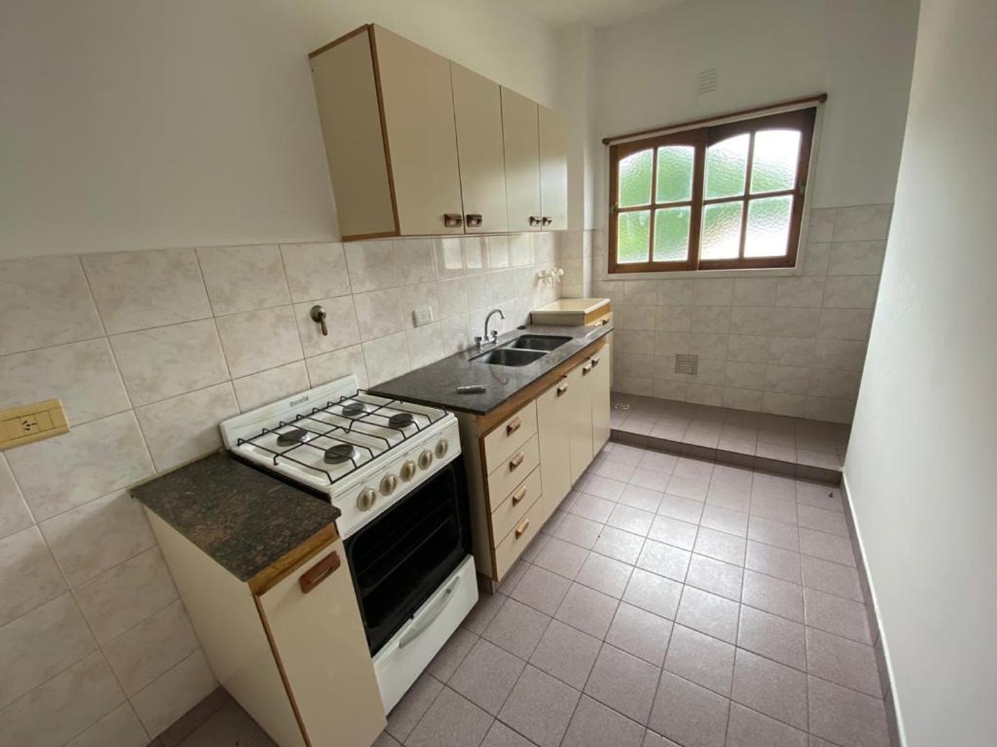 Departamento en Alquiler en San Justo, $ 400.000