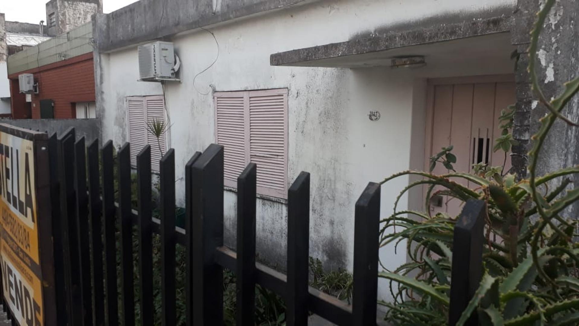 CASA 4 AMBIENTES EN VILLA LUZURIAGA