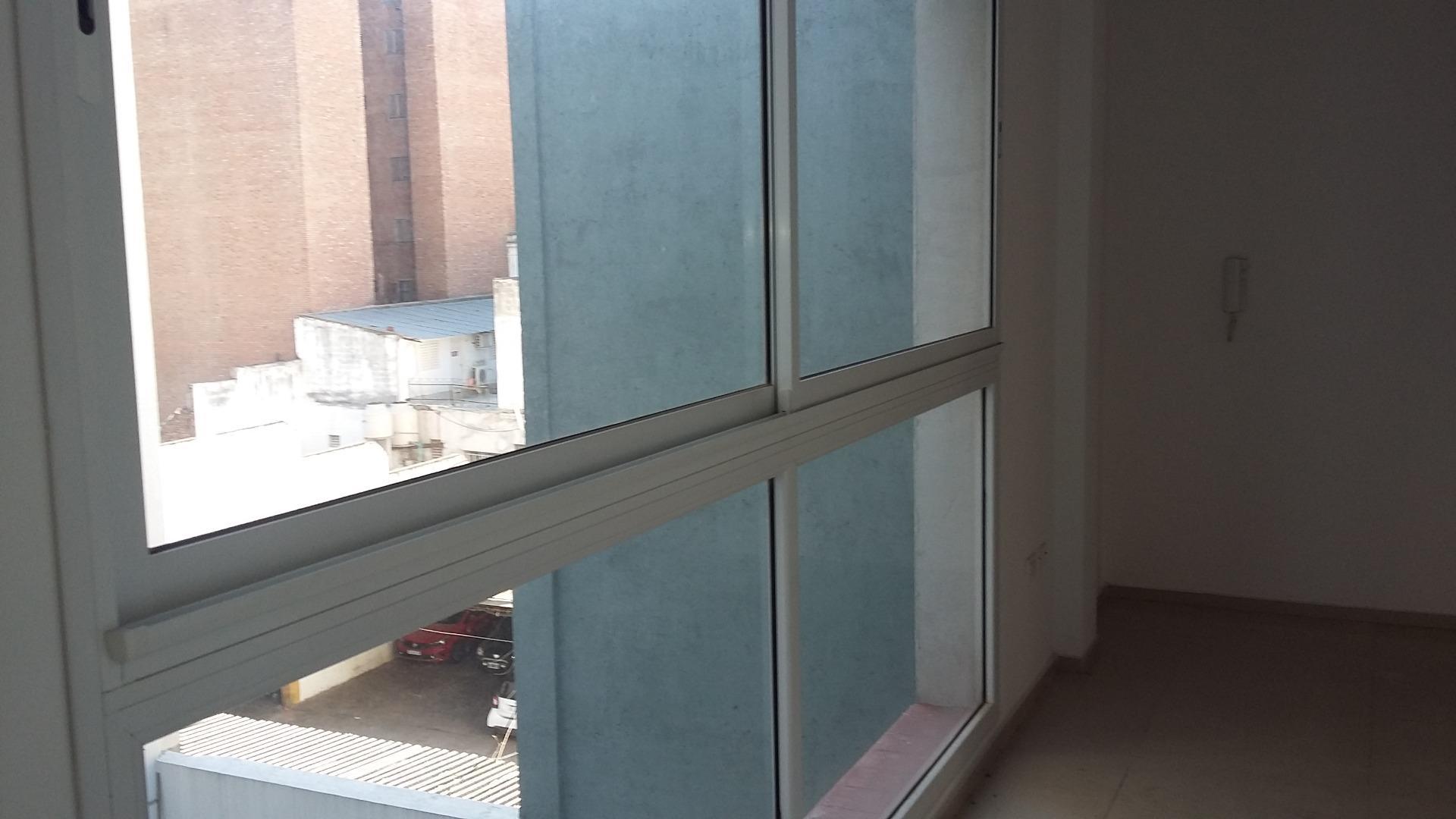 Belgrano 54 , Piso 2