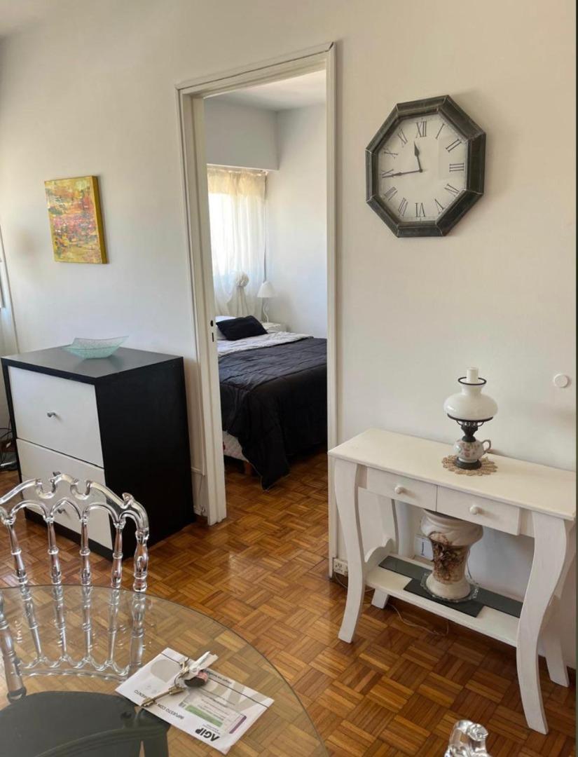 Hermoso 2 ambientes en Retiro ! Amueblado ! Piso Alto !