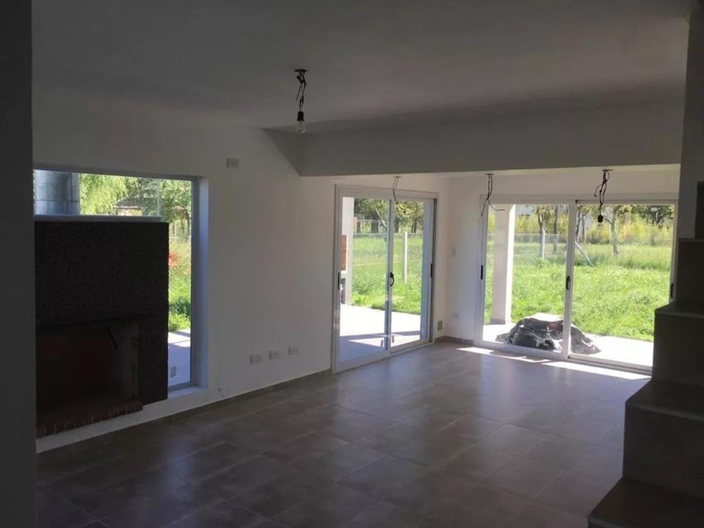 Depto Tipo Casa en Venta en El Moro, USD 115.000