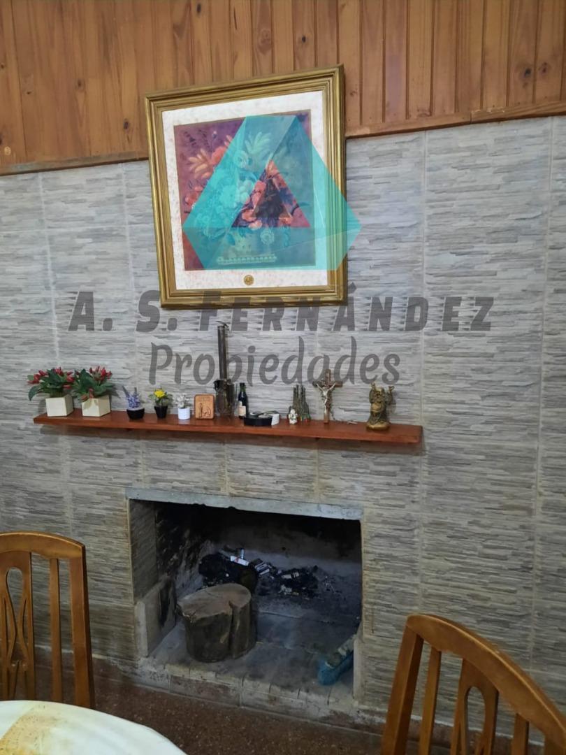 Casa 4 ambientes con 1 baño