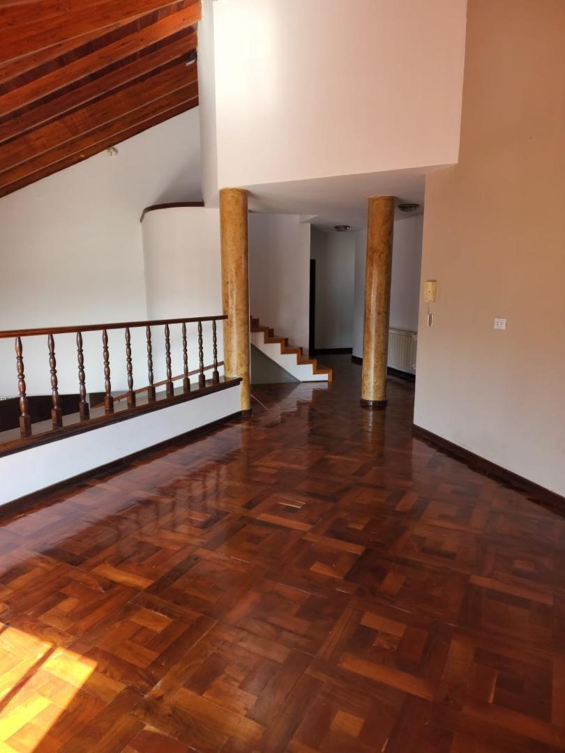 Casa 4 ambientes con 3 baños