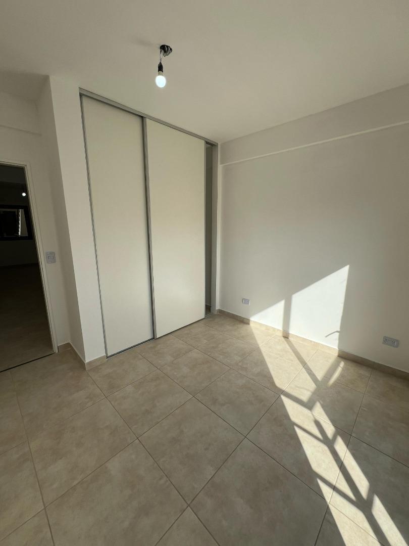 Departamento en Venta en Villa Luzuriaga, USD 60.000