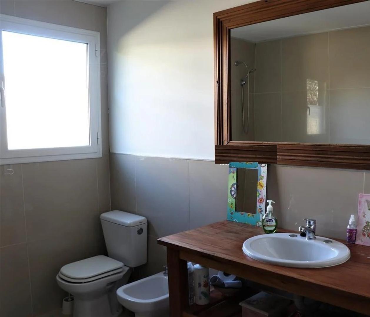 Eleganta casa en 1 planta 3d impecable usd 200.000.-