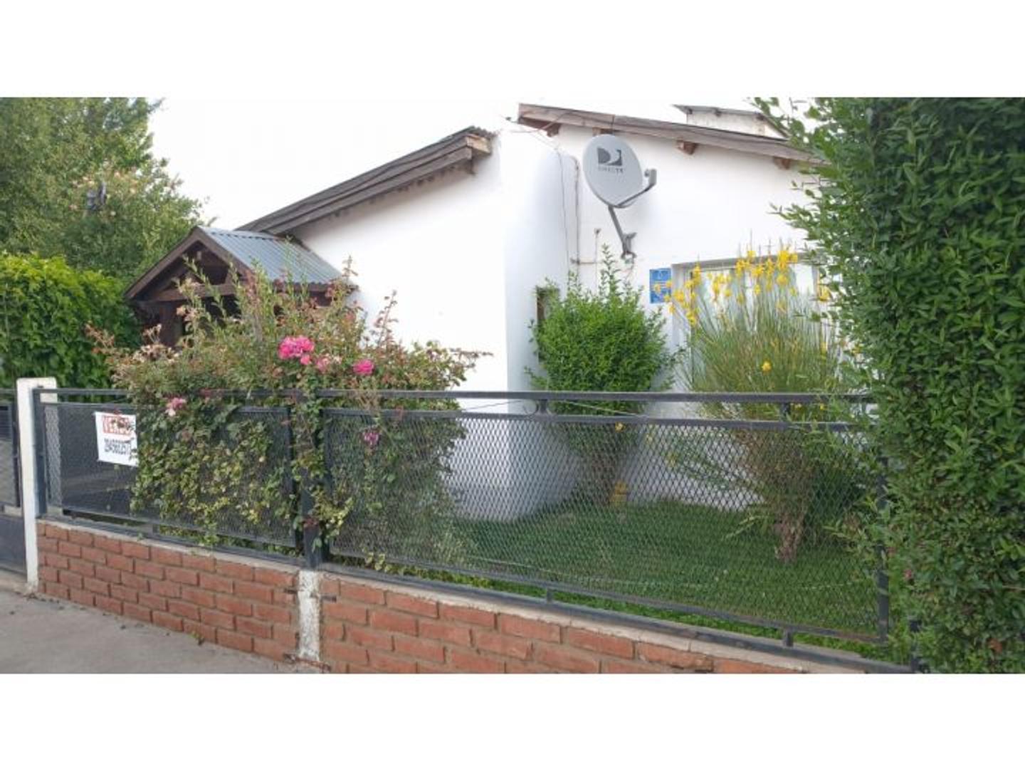 APTO CRÉDITO- SE VENDE HERMOSA CASA