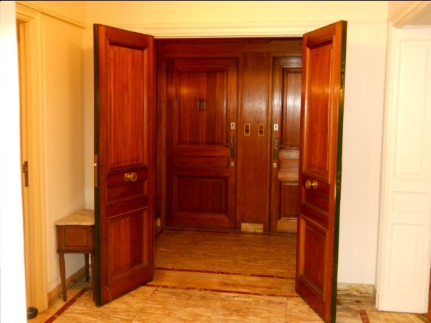 Departamento en Alquiler de 5 ambientes