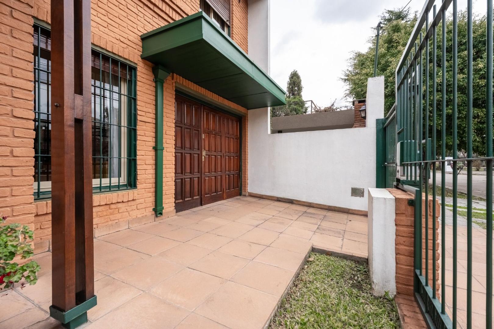 Casa en Venta en Barrio Guemes, USD 245.000