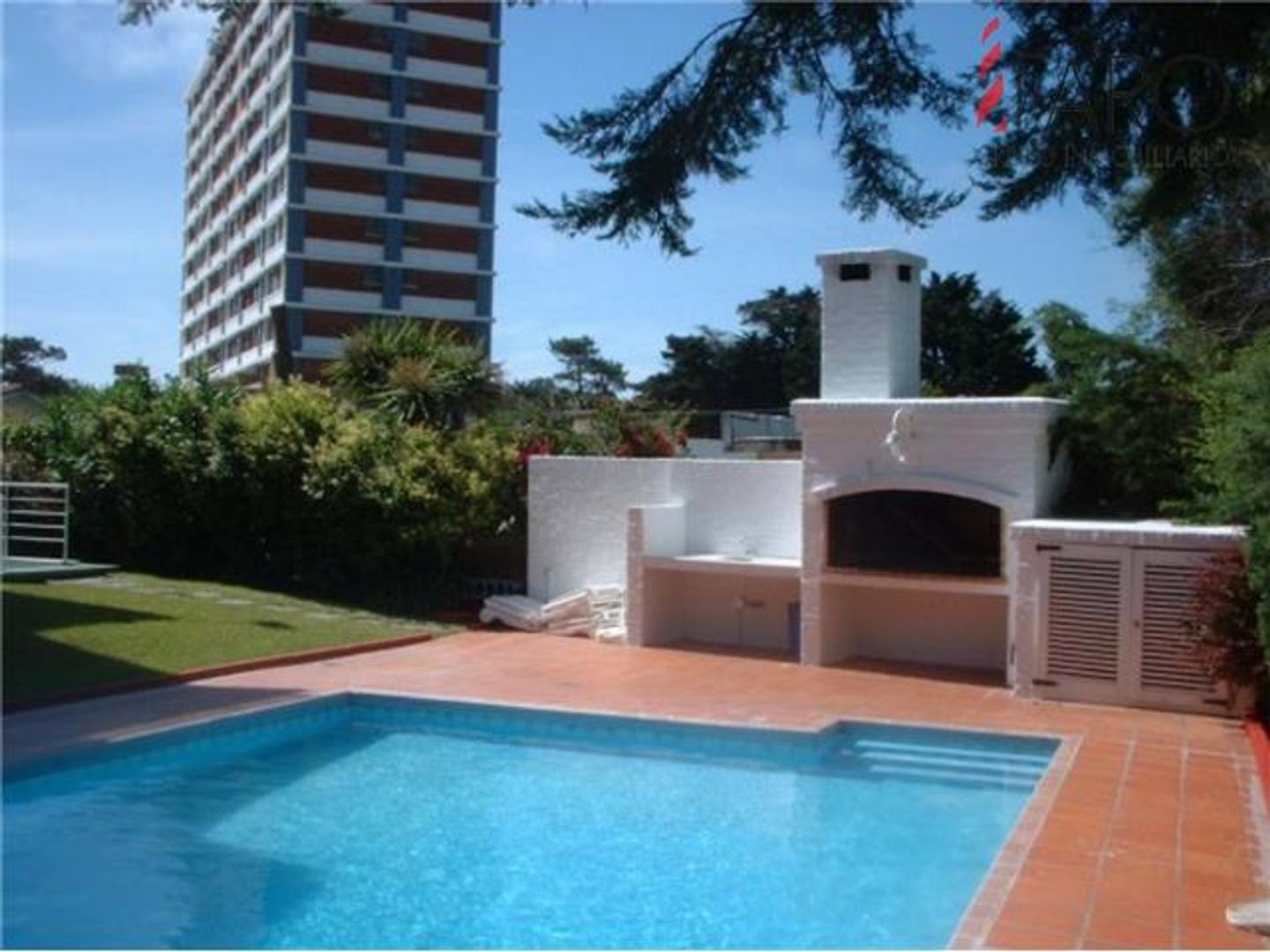 Apartamento en Chiverta 1 dormitorio con barbacoa