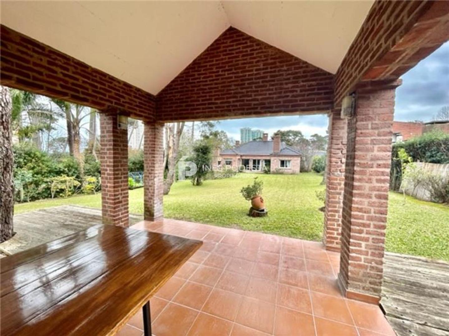 CASAS - CASA - MANSA, PUNTA DEL ESTE