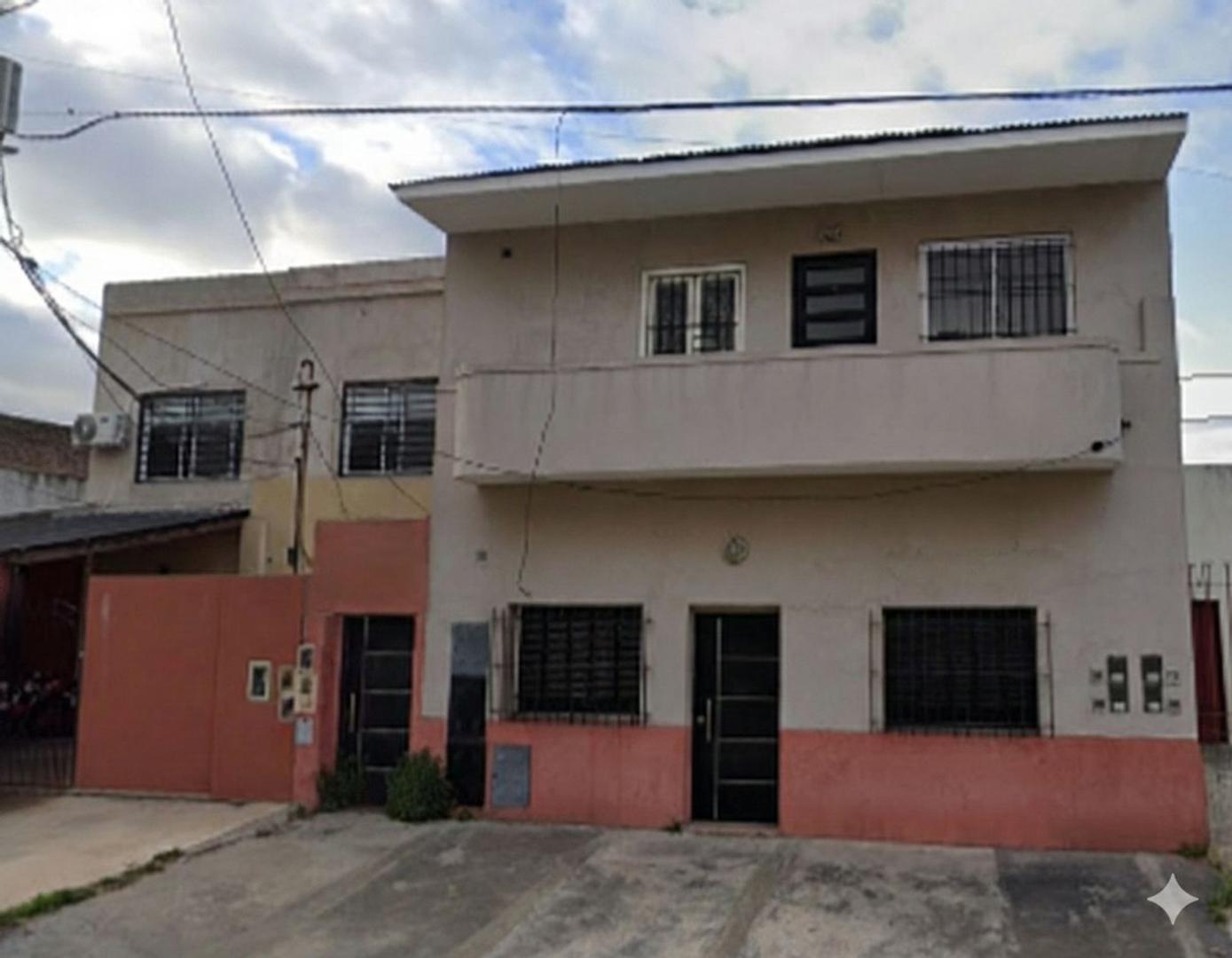 VENTA EN BLOCK 4 DEPTOS DE 2 AMB C/U + GALPÓN