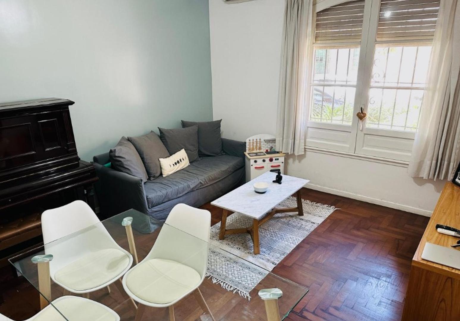 Casa 2 ambientes con 1 baño