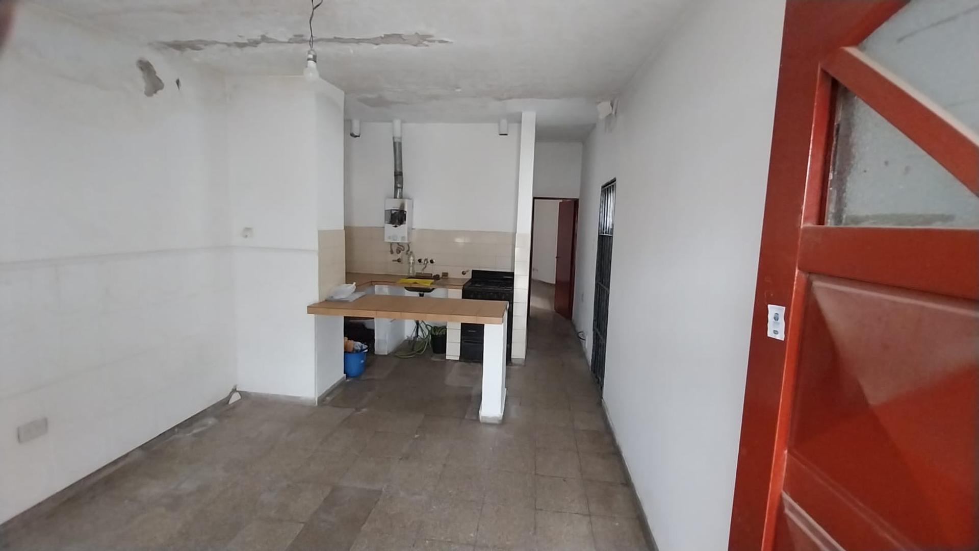 Beccar Varela 640 , Piso PB