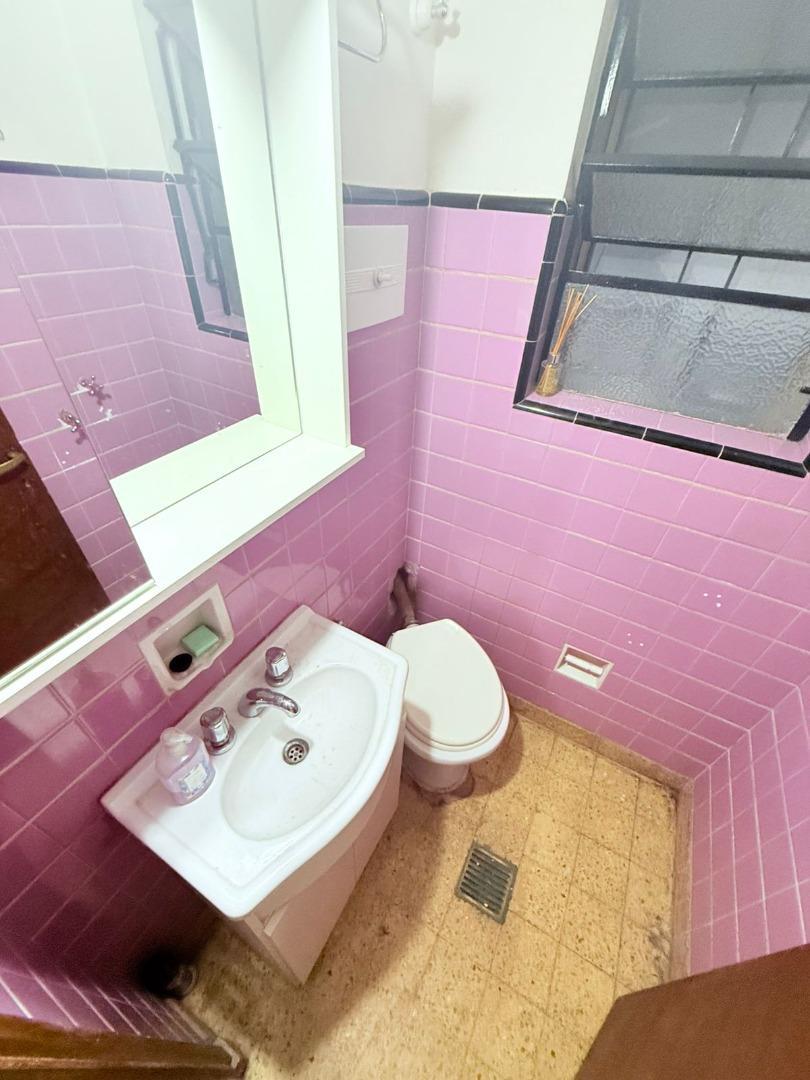 Casa en Alquiler en Castelar, $ 800.000