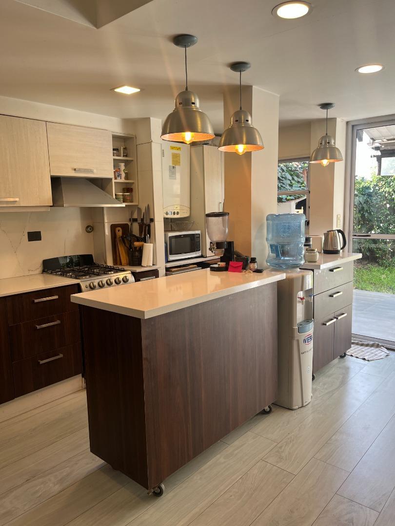 Adrogue triplex en venta 3 dorm cochera piscina jardin