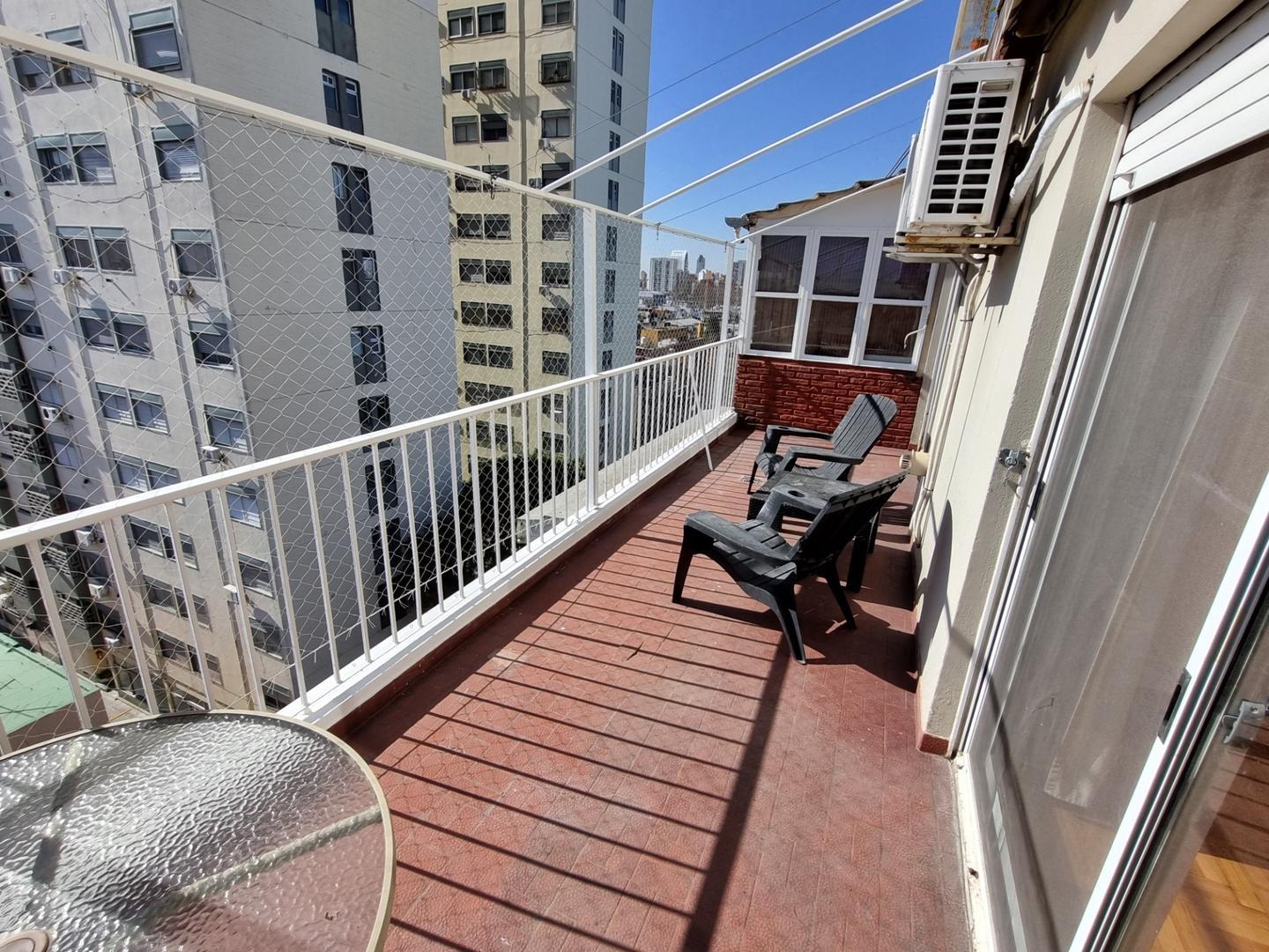 Venta 3 ambientes con terraza en Coghlan