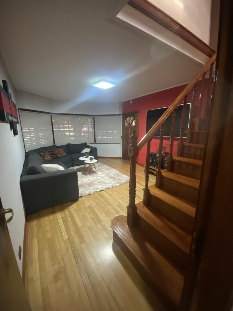 Casa 4 ambientes con 3 baños