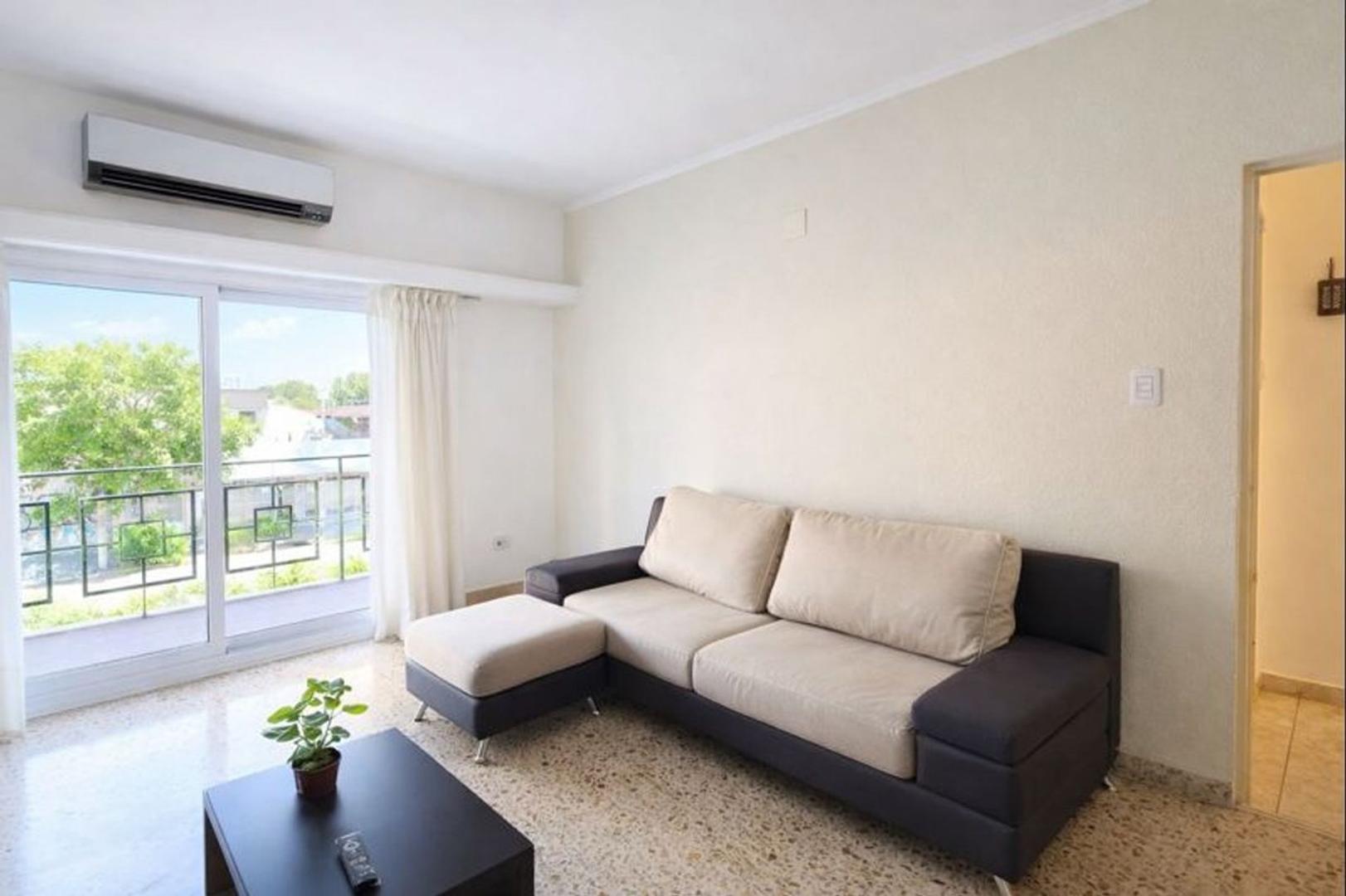 AV. HIPOLITO YRIGOYEN 6600