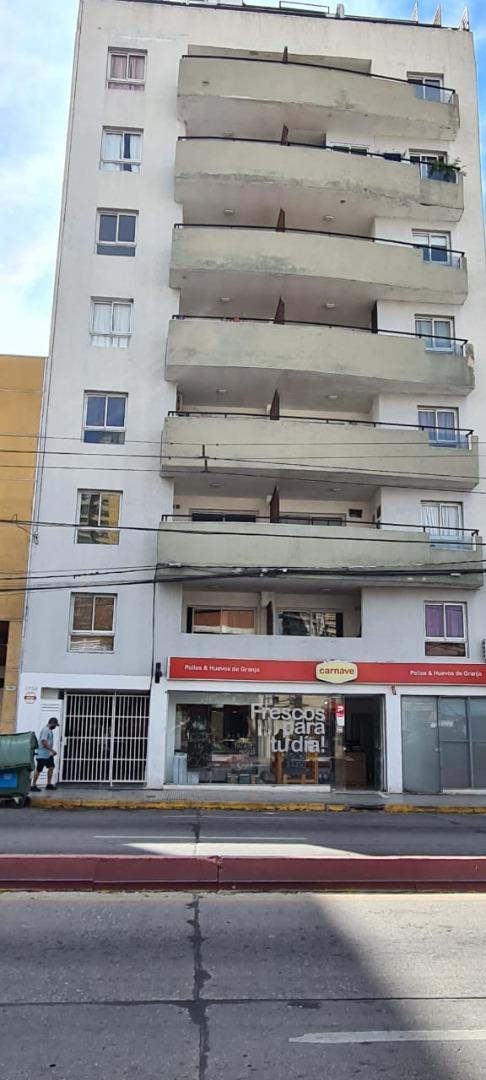 ALBERDI - UN DORMITORIO, LIVING,  BALCON