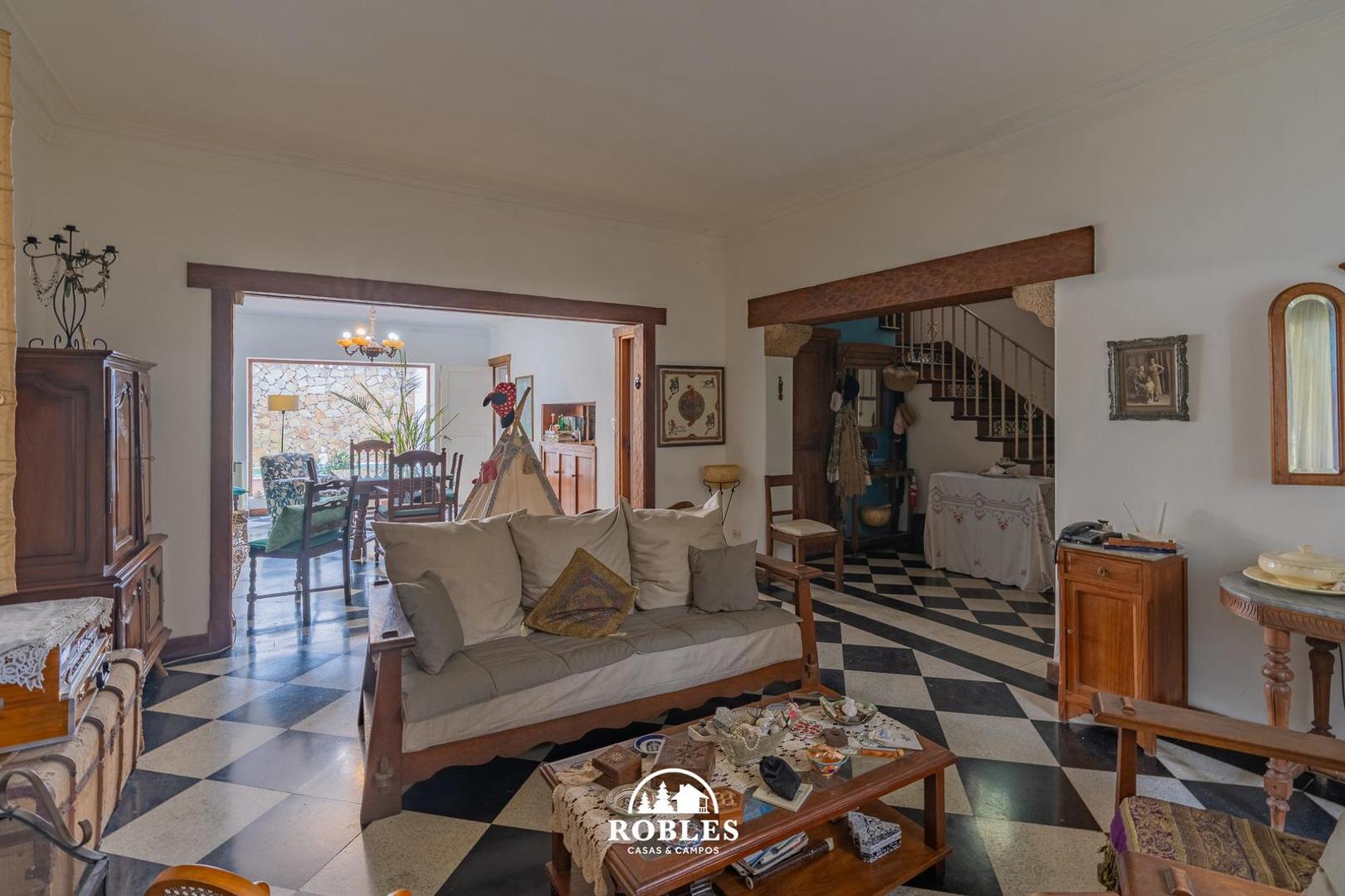 Casa en Venta con 1 cochera