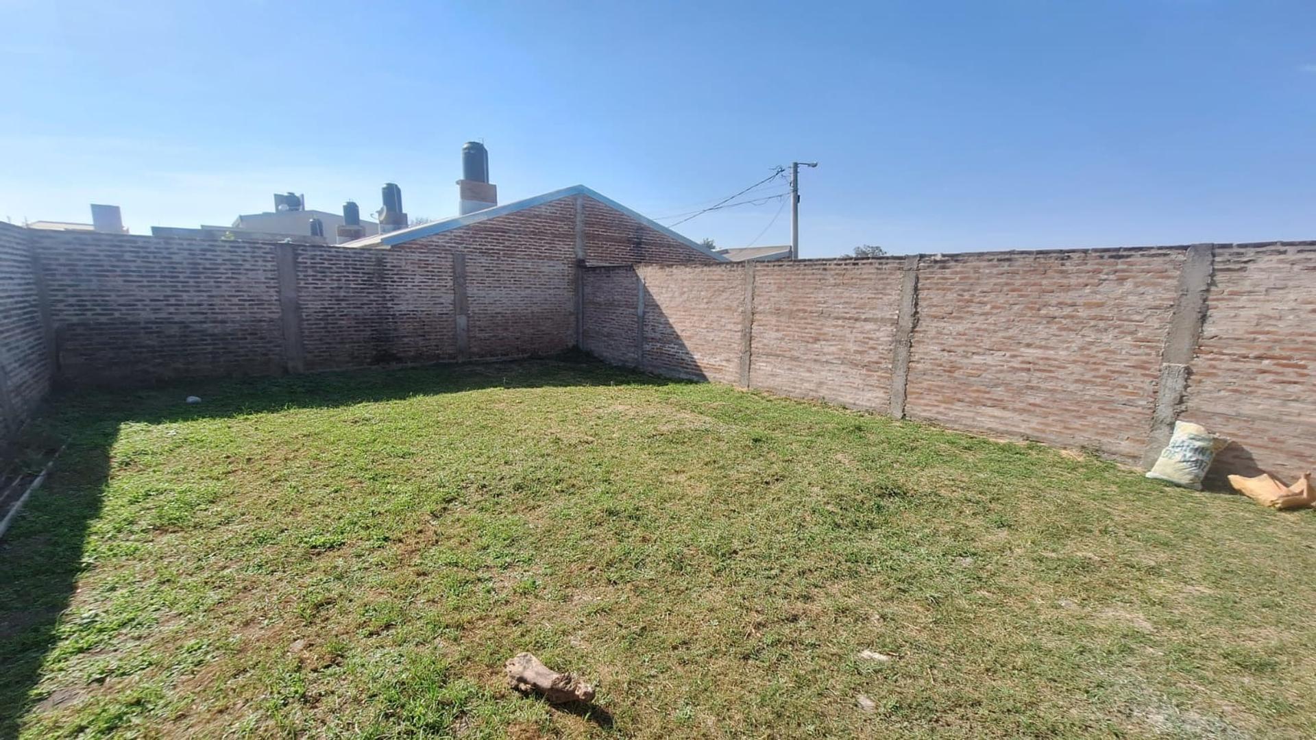 Casa de 2 dormitorios en Venta! Zona Norte