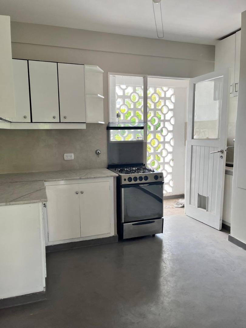 Departamento 4 ambientes con 3 baños