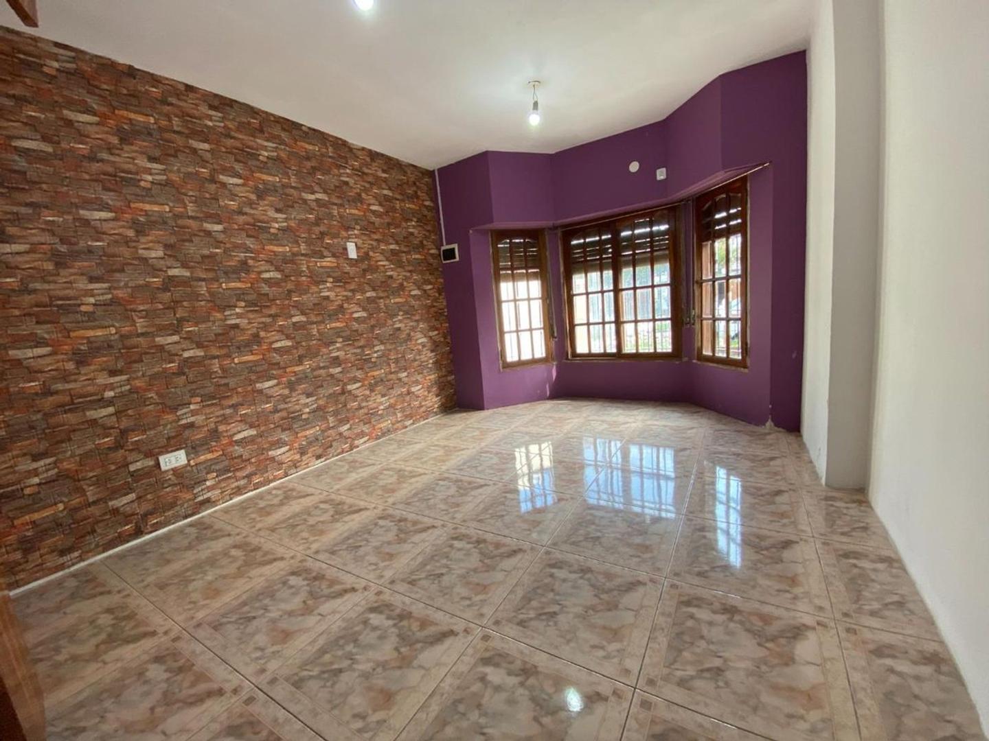 Depto Tipo Casa en Alquiler en Barrio Atalaya, $ 500.000