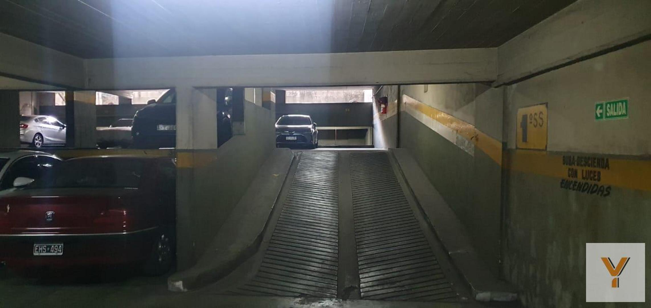 Cochera en venta - 12Mts2 - Caballito