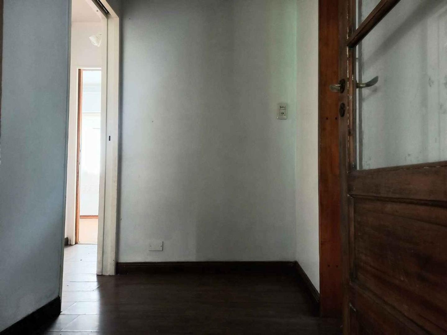 Casa 4 ambientes en  venta Burzaco